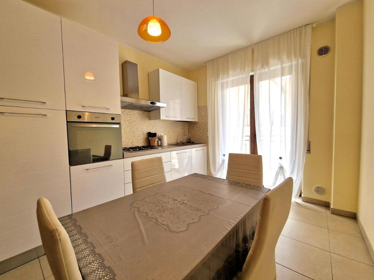 ל'אקווילה La Chiostrina By Tramonti Apartments מראה חיצוני תמונה