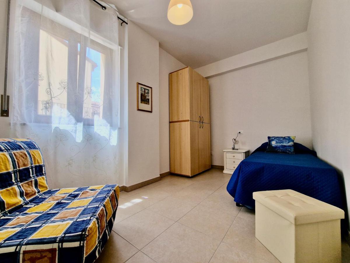 ל'אקווילה La Chiostrina By Tramonti Apartments מראה חיצוני תמונה