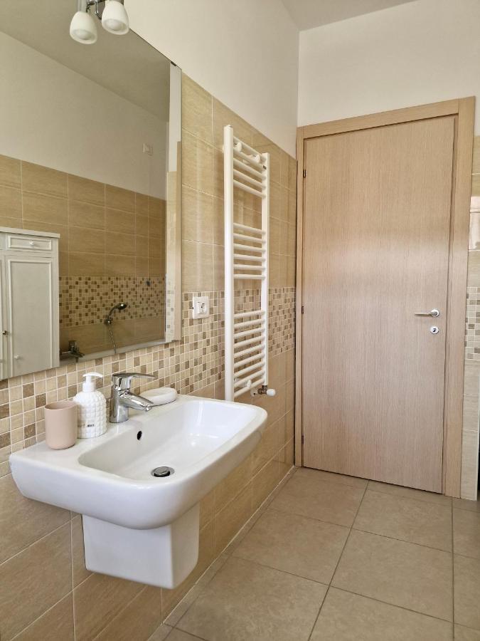 ל'אקווילה La Chiostrina By Tramonti Apartments מראה חיצוני תמונה