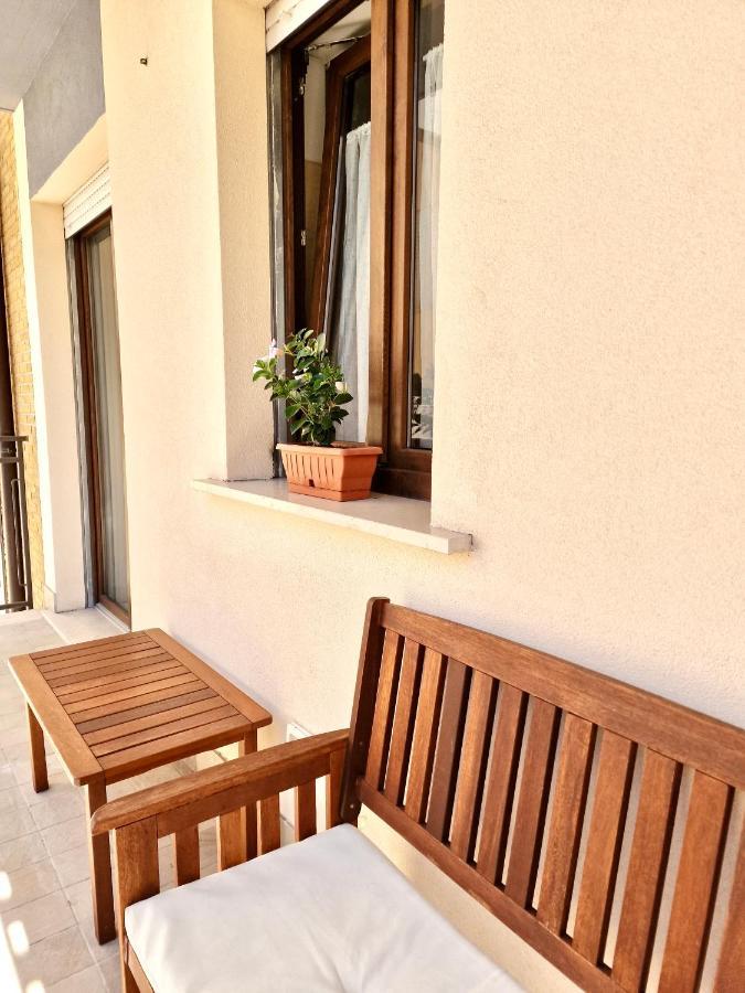 ל'אקווילה La Chiostrina By Tramonti Apartments מראה חיצוני תמונה